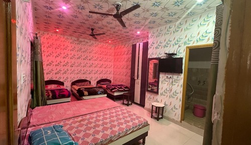 Deluxe Quadruple Room, City View