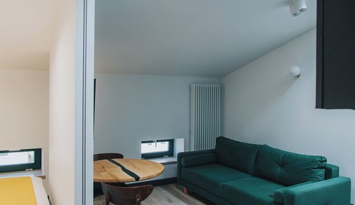 Estudio, 1 cama de matrimonio grande con sofá cama
