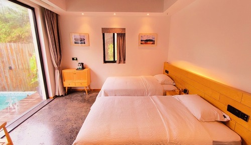 Habitación exclusiva con 2 camas individuales, vistas a la montaña