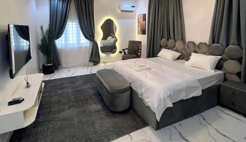 Apartamento económico, balcón, vistas a la ciudad