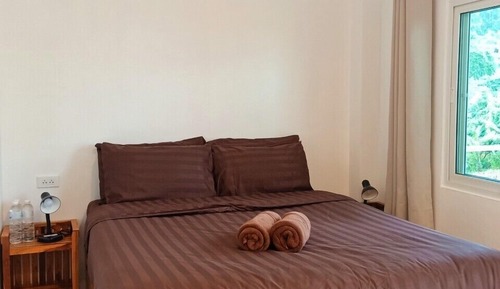 Habitación estándar con 1 cama doble o 2 individuales, balcón, vistas a la montaña