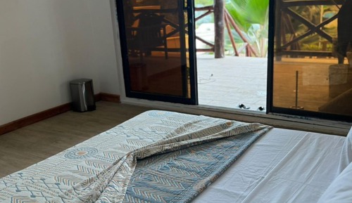 Habitación Deluxe con 1 cama doble o 2 individuales, vistas al mar