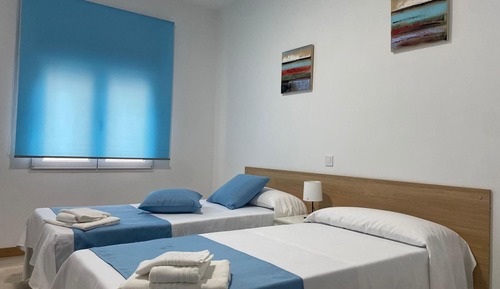 Habitación Confort con 2 camas individuales, vistas a la ciudad