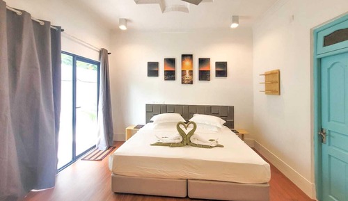 Habitación cuádruple Deluxe, balcón, vistas al jardín