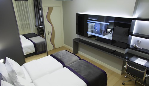 Apartamento superior, 2 habitaciones, cocina, vistas a la ciudad