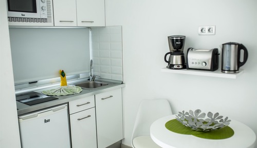 Premium 1-bed apt Balcony Top Floor
