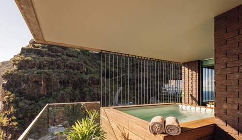 SPE Pool Suite