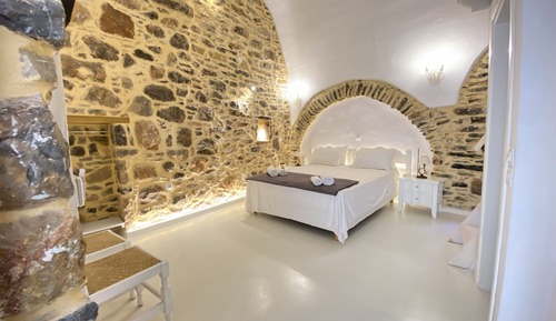 Suite superior (Koukouvagia)