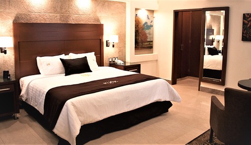 Suite 1 Double Bed