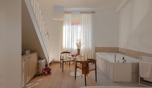 Suite ejecutiva, bañera de hidromasaje (La Confidence, 17 rue Auguste Comte)