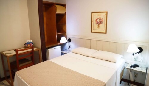 Habitación estándar con 1 cama doble o 2 individuales