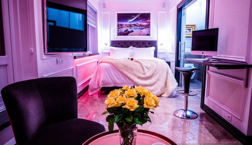 Sapphire Suite - Free Spa Access