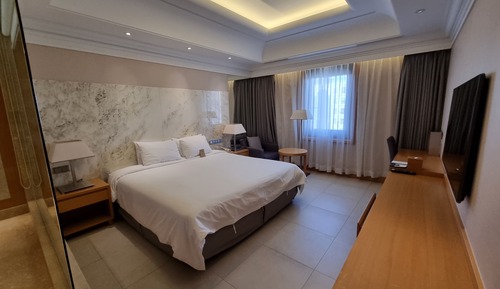 Habitación Deluxe doble, vistas a la ciudad (SuperKing A)