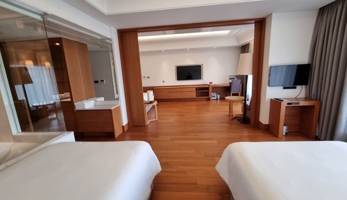 Suite familiar, vistas al parque