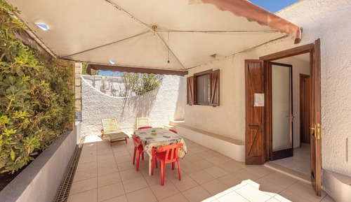Casa de campo, 2 habitaciones, en la zona del jardín