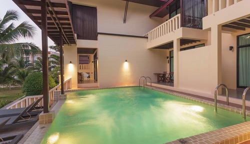 Pool Side Seaview