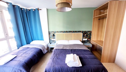 Habitación triple Confort, baño privado