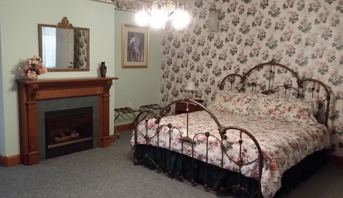 Suite estándar, 1 cama de matrimonio grande, bañera de hidromasaje (Gretel's Garden)