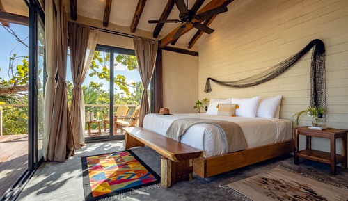 Habitación Deluxe, 1 cama de matrimonio grande, vistas al mar, en una planta alta