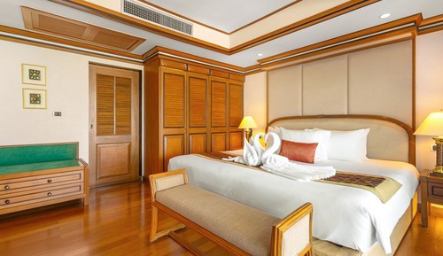 One Bedroom Regency Suite