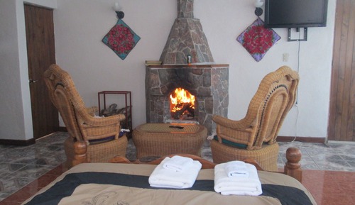 Suite de luna de miel, chimenea, vistas al lago