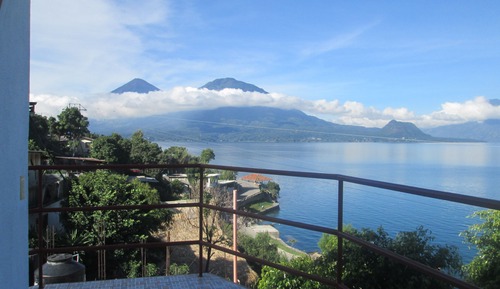 Suite estudio panorámica, varias camas, chimenea, vistas al lago