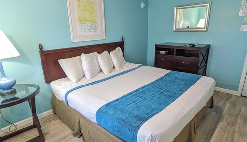 Habitación estándar, 1 cama de matrimonio grande, frigorífico y microondas