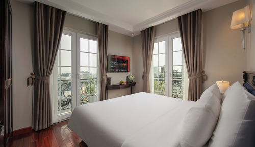 X Executive Terrace (Have 1 Big Terrace or 1 Terrace and 1 Small Balcony)