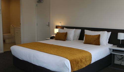 Estudio, 1 cama de matrimonio grande