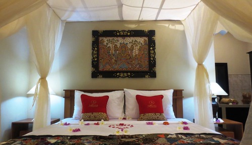 Suite (Mountain & Garden View)