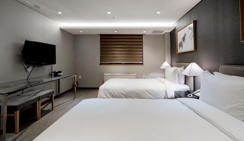 Habitación triple Deluxe (No View)