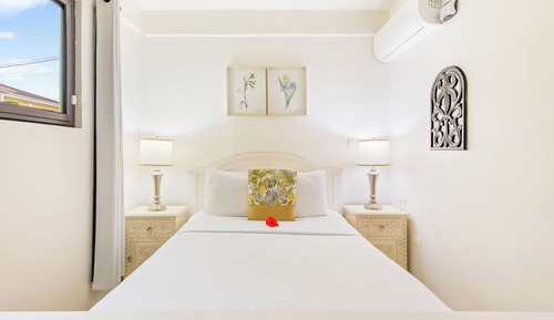 Apartamento, 2 habitaciones, cocina, mirando al mar