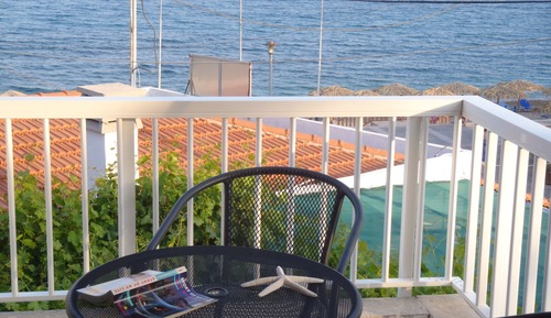 Estudio, vistas al mar