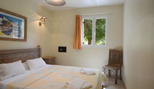 Apartamento, 2 habitaciones, terraza, vistas al jardín