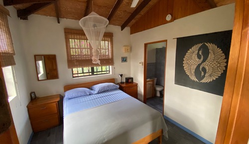 Casa de campo, 1 habitación, vistas parciales al mar, en la zona del jardín
