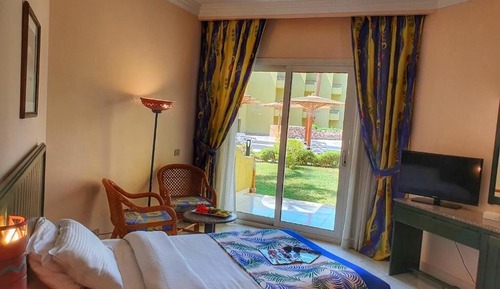Habitación estándar con 1 cama doble o 2 individuales