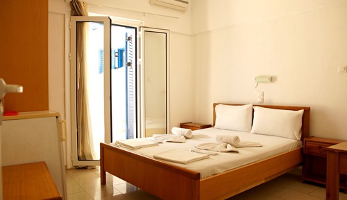 Habitación doble, 1 cama doble, vistas parciales al mar
