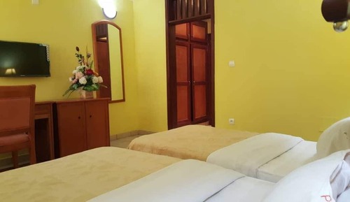 Habitación con 2 camas individuales