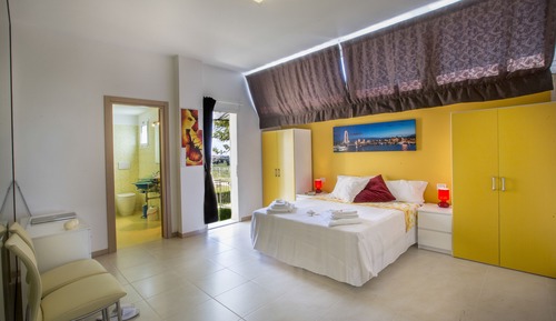 Loft Grand, 1 cama de matrimonio con sofá cama, cocina, junto a la piscina