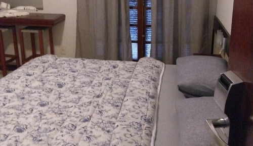 Apartamento estándar, varias camas, fumadores, vistas al jardín
