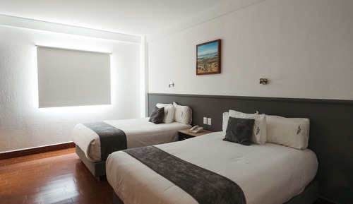 Habitación Business, 2 camas dobles