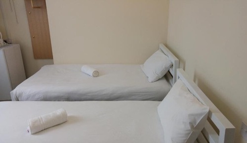 Habitación estándar con 2 camas individuales