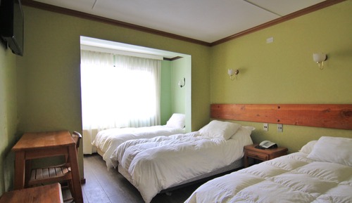 Habitación triple estándar, 3 camas individuales, vistas a la montaña