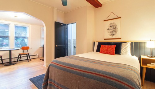 Habitación, baño privado (Room 103)