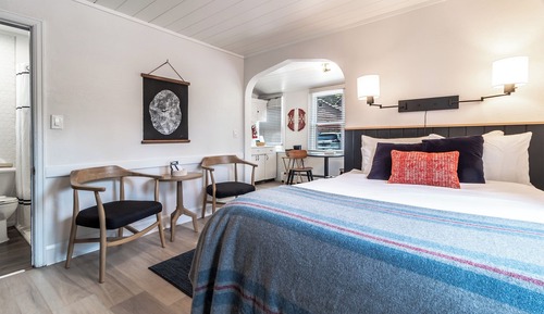 Habitación, baño privado (Room 101)