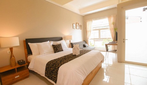 Suite ejecutiva, balcón