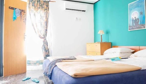 Habitación clásica con 2 camas individuales