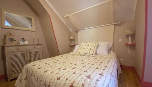Habitación estándar con 1 cama doble o 2 individuales