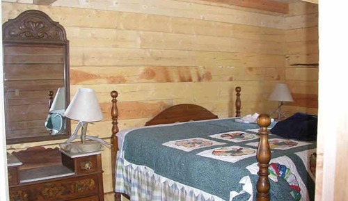 Cabaña tradicional, 2 habitaciones, 2 baños, vistas a la montaña (River Access)