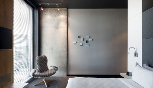 Habitación superior, 1 cama de matrimonio, vistas a la ciudad, en esquina